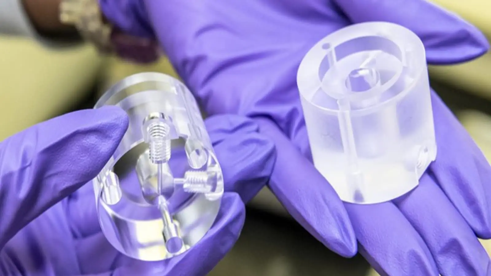 preparing abs parts for smoothing