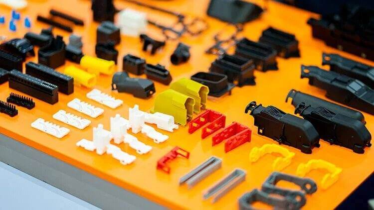 Aluminum & Plastic Extrusion