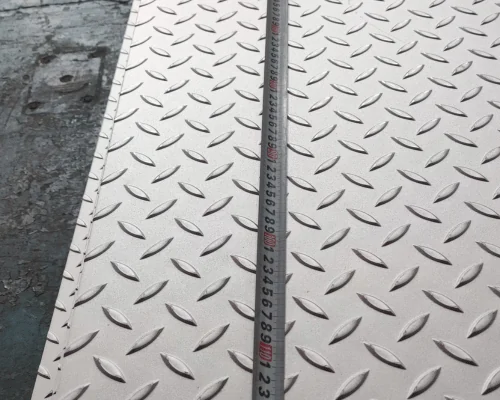 Checker plate in stainless steel